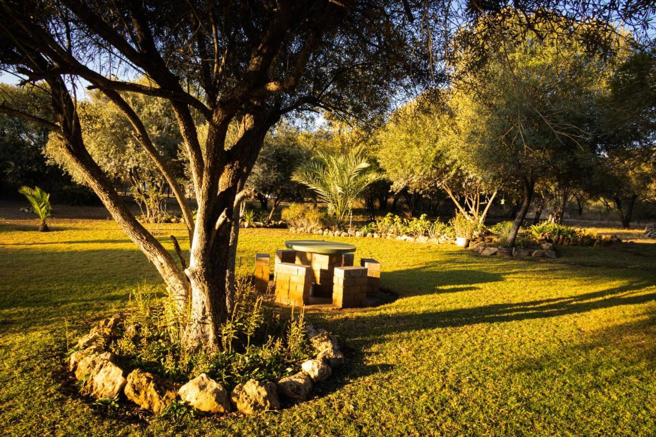 Olienhoff Guesthouse And Rest Camp Otavi Exteriér fotografie