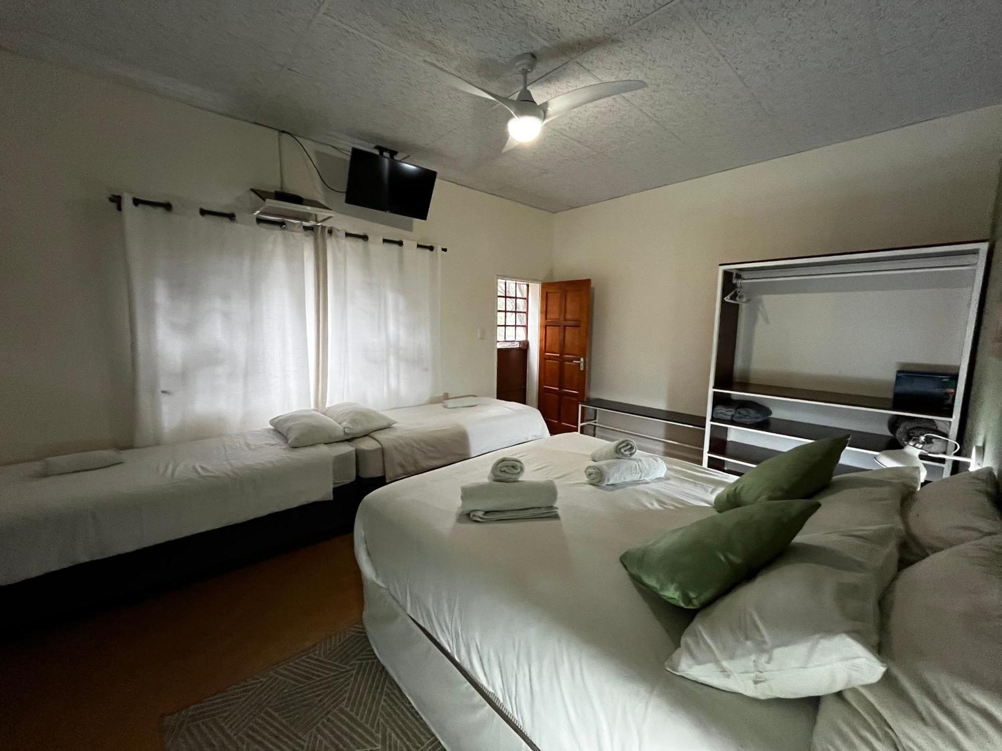 Olienhoff Guesthouse And Rest Camp Otavi Exteriér fotografie